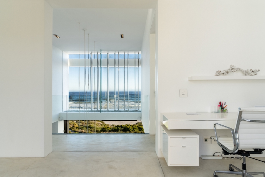 6 Bedroom Property for Sale in Yzerfontein Western Cape